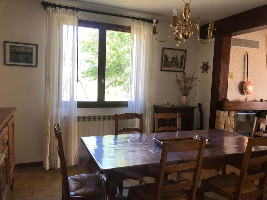 Comme Chez Mamie, Maison Entiere 1-6 Personnes Alby-sur-Cheran Buitenkant foto